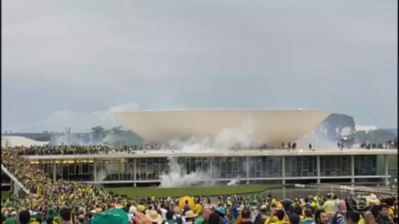 Congresso decide hoje sobre veto de Lula ao PL da Dosimetria; entenda