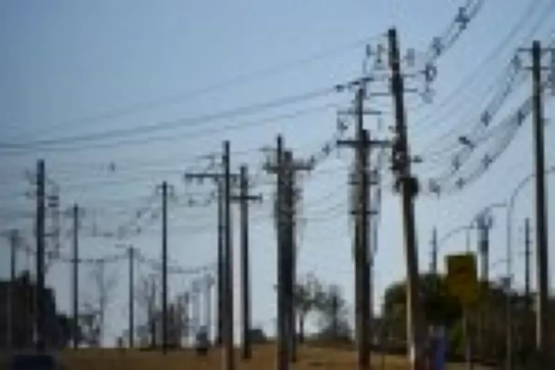 Conta de luz mais cara em maio: Aneel aciona bandeira amarela