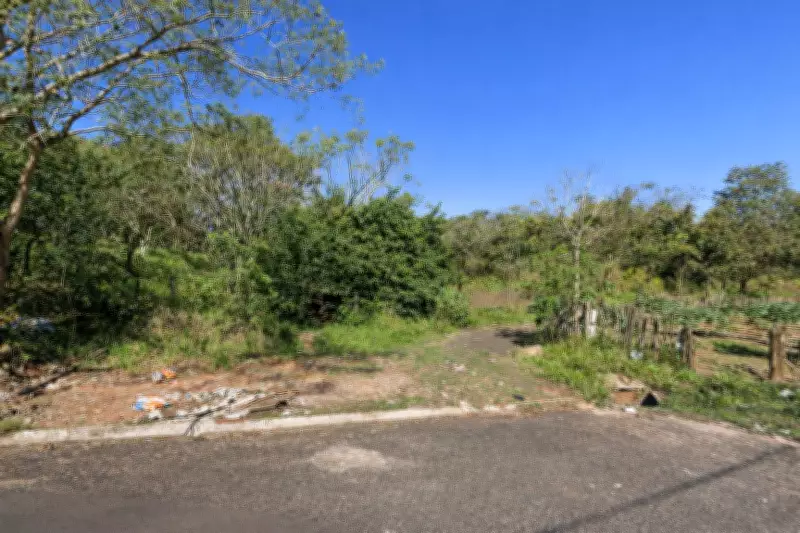 Corpo em decomposição é encontrado próximo a linha férrea em Agudos, SP