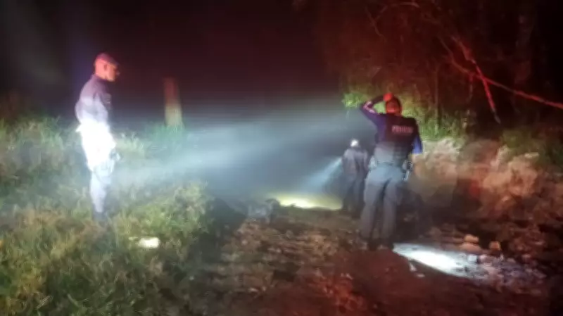 Corpo em decomposição é encontrado às margens da rodovia Mogi-Salesópolis em Biritiba-Mirim
