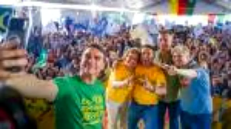 Crescimento de Flávio Bolsonaro acelera alianças e pressiona Lula e PT na corrida eleitoral