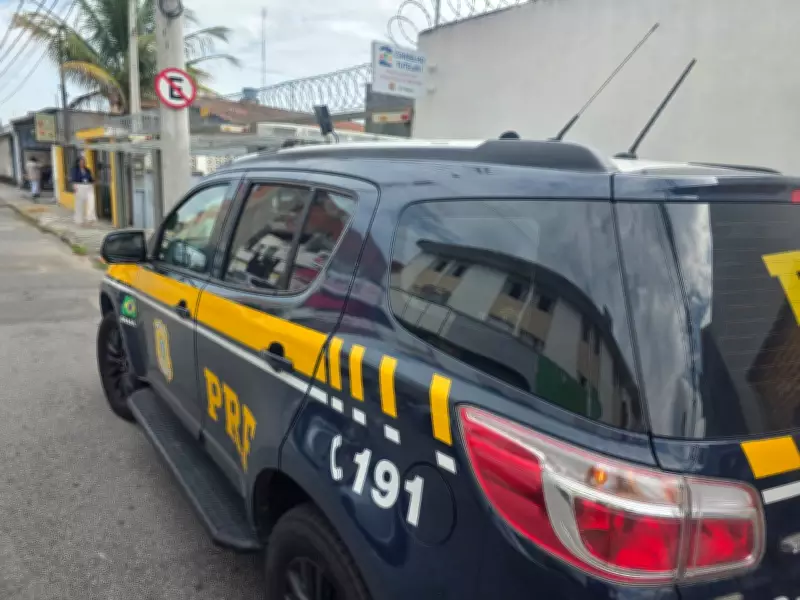 Criança de 8 anos percorre 2,2 km chorando na Dutra após fugir da escola em Taubaté