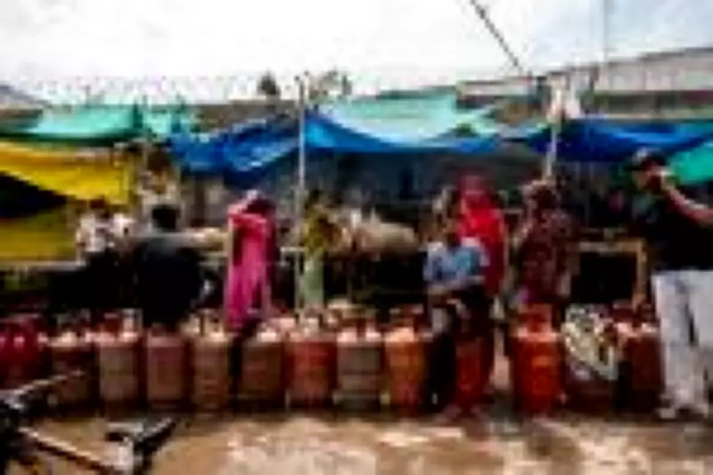 Crise do petróleo: 39 países cortam impostos para conter disparada de preços