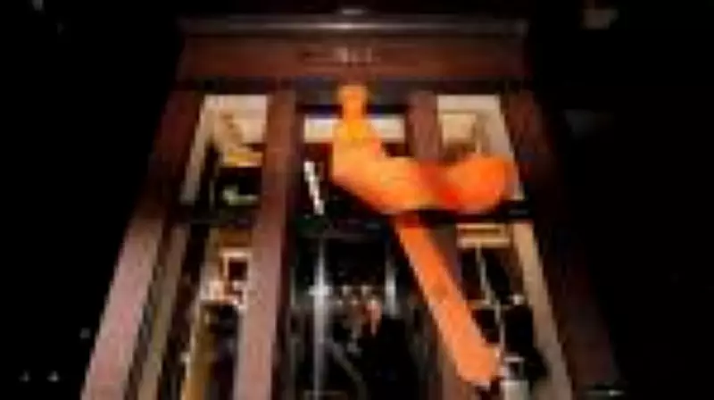 Crise no luxo: Hermès e Kering despencam na bolsa e acendem alerta global