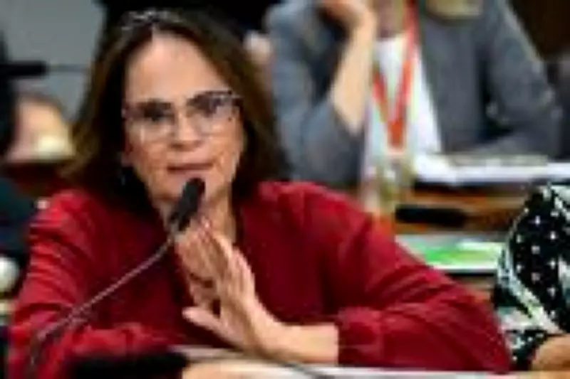 Damares ignora aliadas e torce por Leila do Vôlei, mas volta atrás