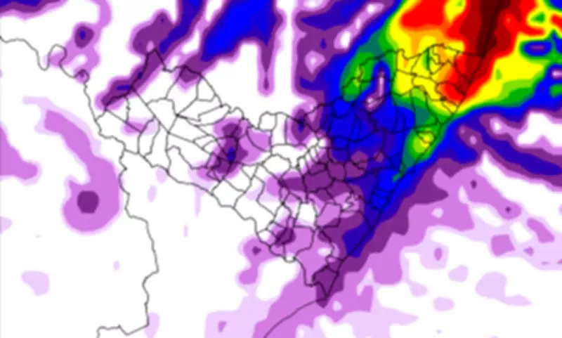 Defesa Civil de Alagoas emite alerta para chuvas fortes em todo o estado