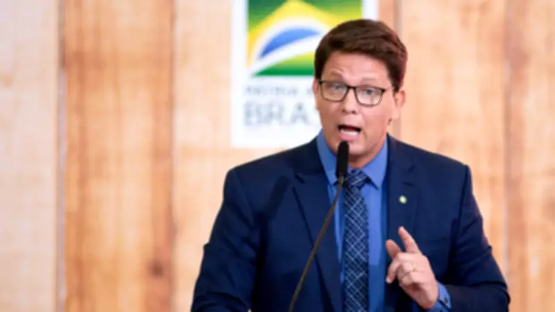 Deputado Mario Frias é internado em UTI após obstrução abdominal em Brasília