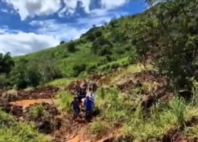 Deslizamento na RJ-198 em Natividade segue bloqueando acesso e causando transtornos a moradores