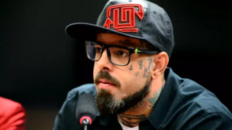 Detonautas lançam 'Rádio Love Nacional' e exploram novo capítulo musical