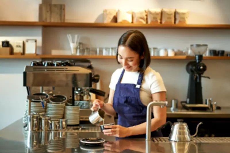 Diploma não garante emprego: jovens americanos com ensino superior migram para subempregos