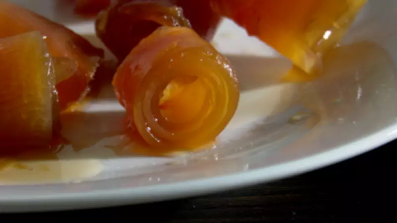 Doce de mamão verde: receita tradicional com sabor de casa de vó ensinada por aposentada