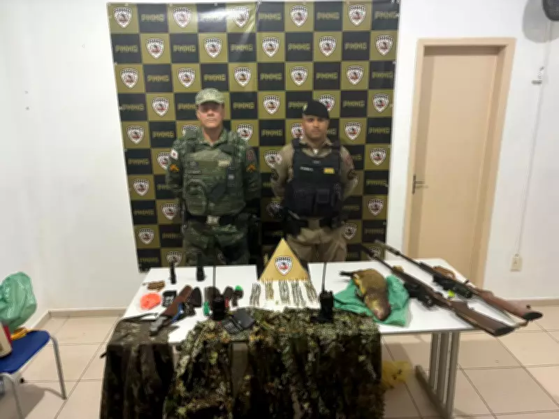 Dois caçadores são presos com paca abatida e arsenal em Buritizeiro