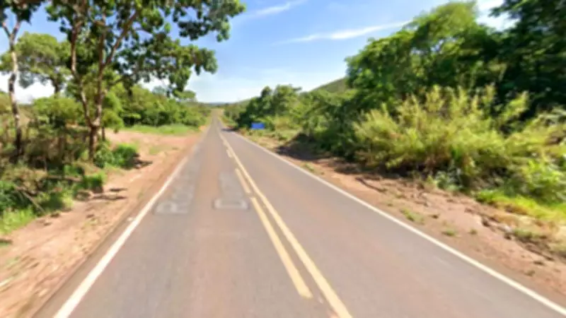 Dois homens morrem em acidente na MG-428 em Sacramento após batida em carreta