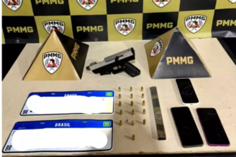Dois suspeitos de duplo homicídio são presos com submetralhadora em MG