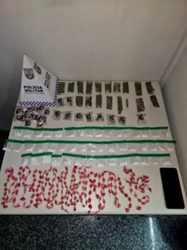 Dupla é detida com drogas em Paraty: homem preso e adolescente apreendido