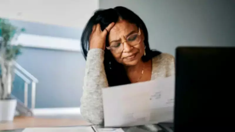 Endividamento recorde atinge 80% das famílias brasileiras em 2025