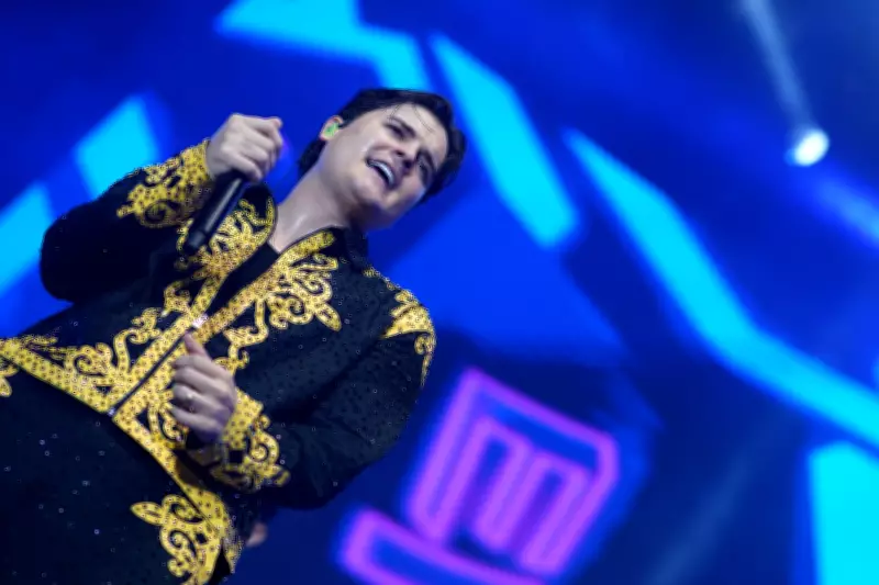 Eric Land grava DVD 'Forroland' em Patos com entrada solidária de alimentos