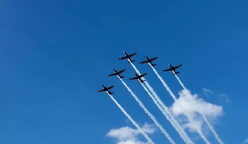 Esquadrilha da Fumaça encanta 5 mil pessoas em apresentação aérea em Valinhos