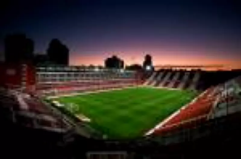 Estudiantes x Flamengo na Libertadores: onde assistir, horário e escalações