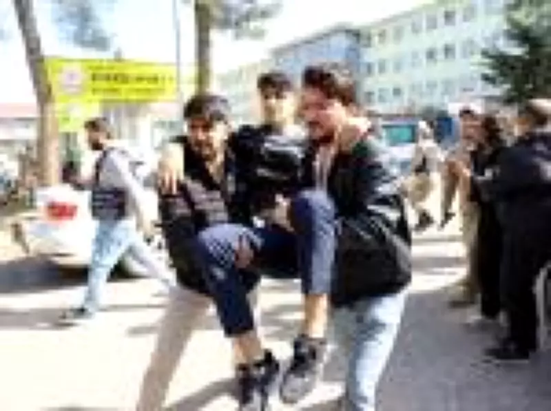 Ex-aluno de 19 anos atira em escola na Turquia, fere 16 e comete suicídio
