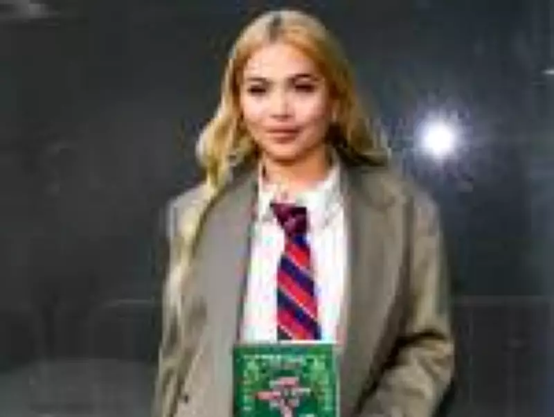 Ex-atriz da Disney Hayley Kiyoko lança segundo romance sáfico 'Um lugar para nós'