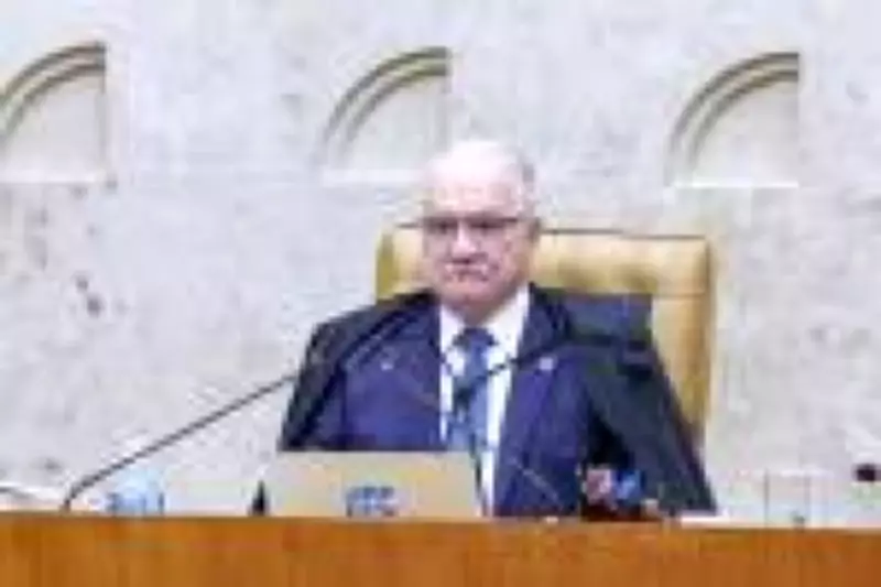 Fachin alerta sobre crise no Judiciário e critica juízes como 'agentes políticos'