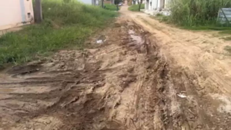 Falta de infraestrutura em rua de Itaperuna gera transtornos a moradores