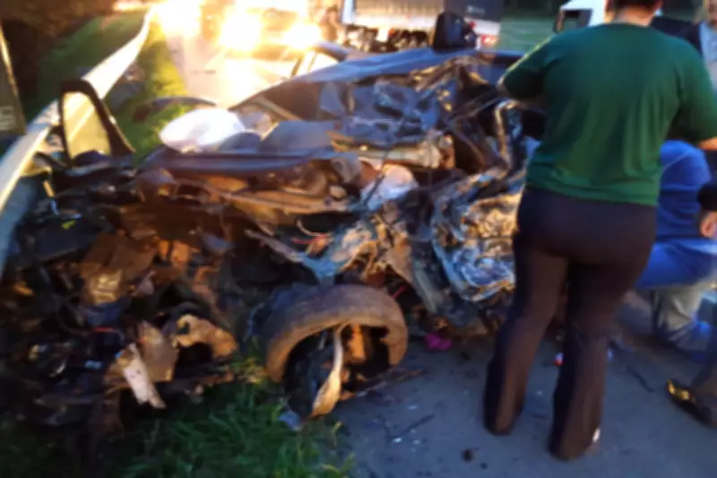 Família de três pessoas morre em colisão frontal com caminhão na BR-116, na Grande Curitiba