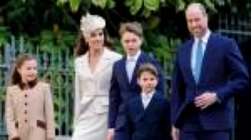 Família Real Britânica na Páscoa: Ausência de Príncipe Andrew Revela Conflitos Internos