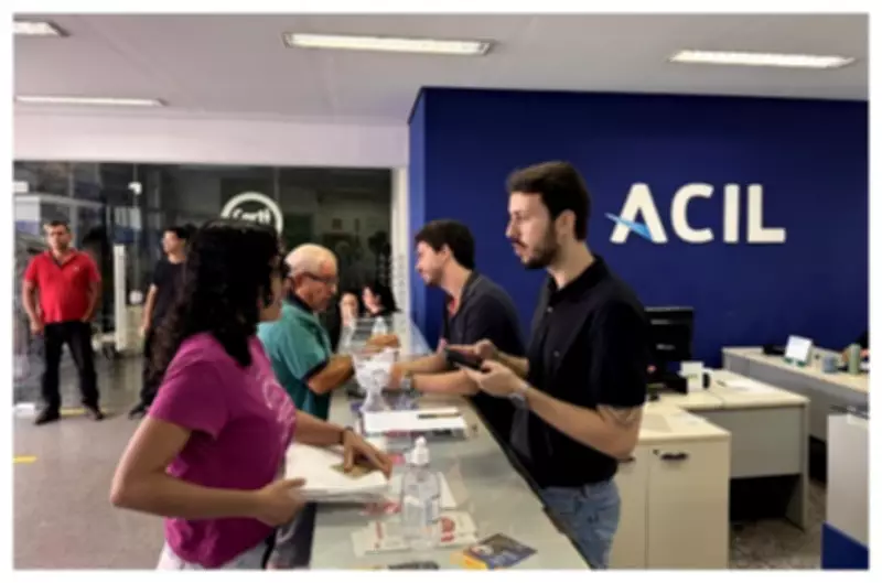 Feirão Emprega Já em Limeira reúne 300 pessoas e recebe mais de 1.500 currículos