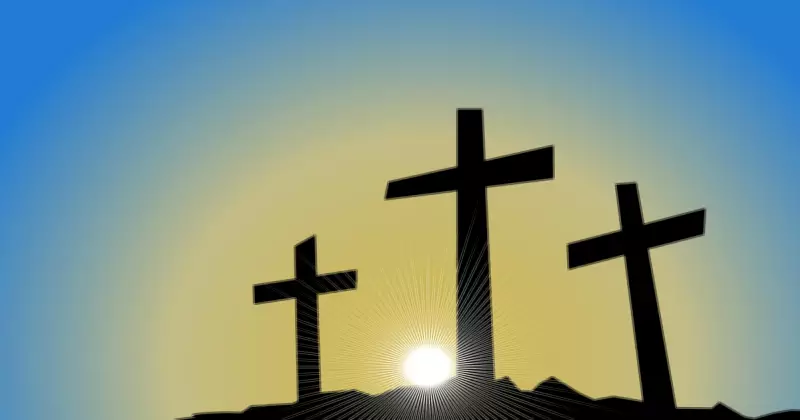Feriado da Semana Santa altera horários de serviços essenciais e comércio em Aracaju