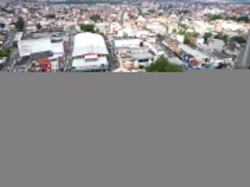 Feriado de Tiradentes altera horários de shoppings e comércio em Feira de Santana
