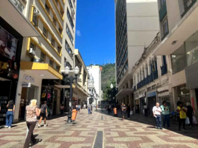 Feriado do Dia do Trabalhador altera serviços em Juiz de Fora; veja horários