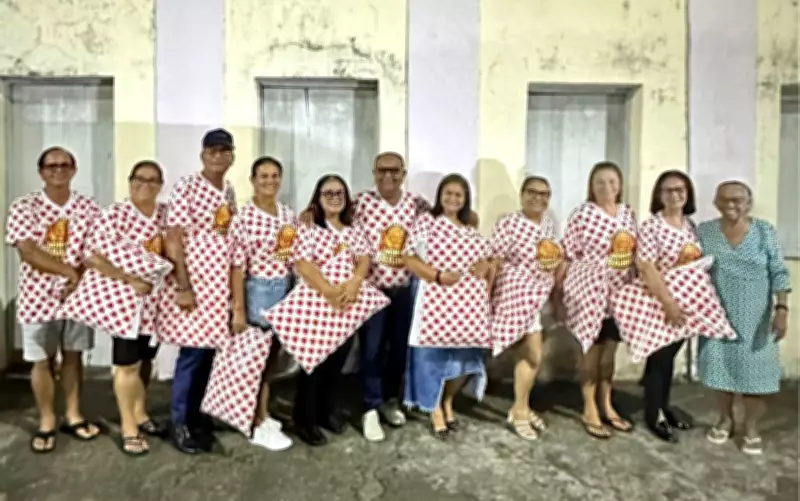 Festa do pijama emociona mãe de 91 anos em Sergipe com reunião de dez filhos