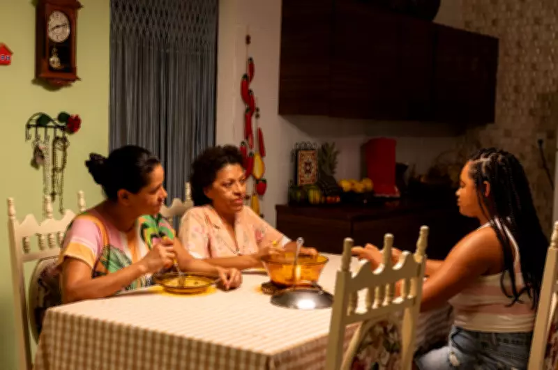 Filme 'Inóspito' estreia em Petrolina com debate sobre capitalismo e agronegócio