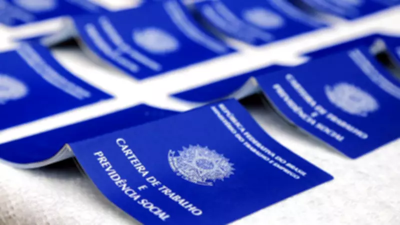Fim da escala 6x1 é bandeira central dos atos do 1º de Maio em todo o país
