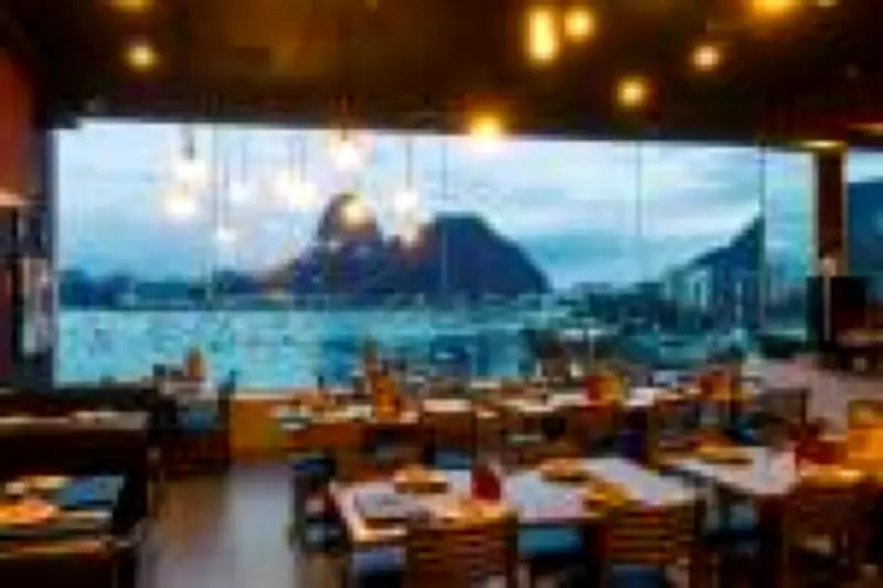 Fim da escala 6x1 pode gerar perdas bilionárias em shoppings e encarecer imóveis