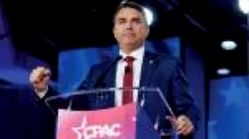 Financial Times analisa ascensão de Flávio Bolsonaro como forte candidato presidencial no Brasil