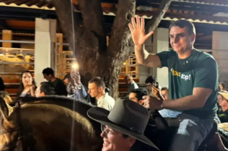 Flávio Bolsonaro chama Tereza Cristina de 'sonho de consumo' para vice em evento agro