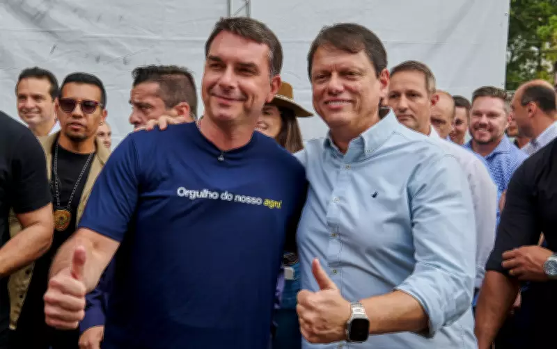 Flávio Bolsonaro e Tarcísio de Freitas iniciam pré-campanha conjunta na Agrishow 2026