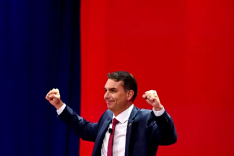 Flávio Bolsonaro não defendeu fim do Pix em evento nos EUA, afirma checagem