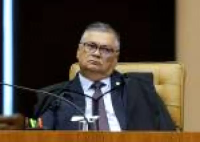 Flávio Dino critica relatório da CPI que pede indiciamento de ministros do STF