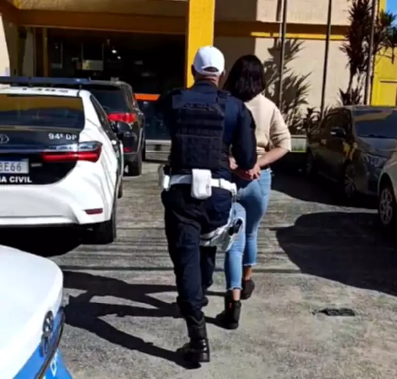 Foragida da Justiça por tráfico de drogas é presa em operação policial em Piraí