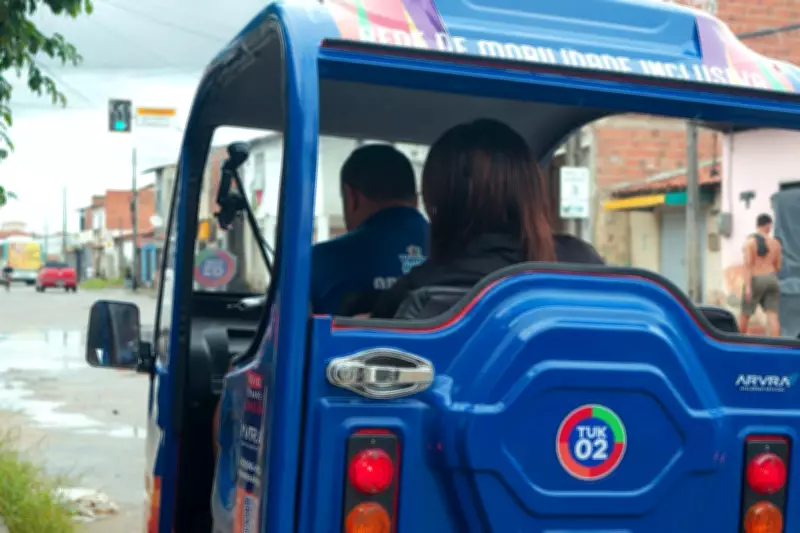 Fortaleza testa tuk-tuks gratuitos em bairros da periferia pelo Rede Vamos Juntos