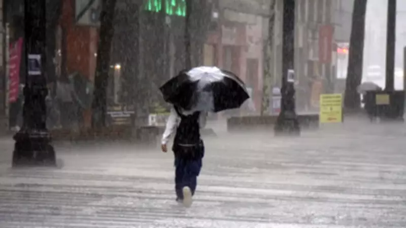 Frente fria influencia clima em SP com alerta de chuvas fortes no litoral norte