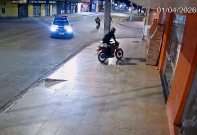 Fuga policial termina com motociclista colidindo em churrasqueira de loja em Colinas do Tocantins