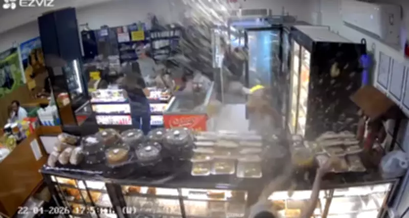 Garrafa de refrigerante explode em panificadora de SC e assusta funcionários e clientes