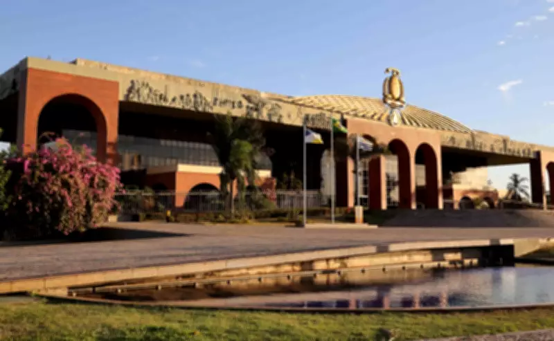 Governo do Tocantins decreta ponto facultativo para servidores na véspera de Tiradentes