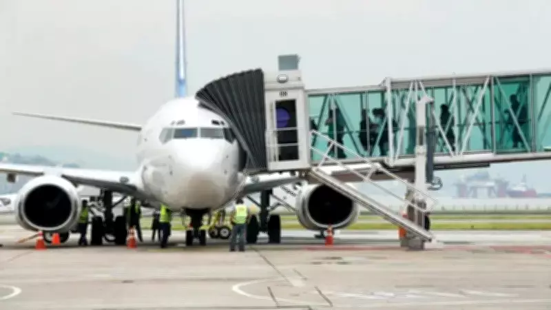 Governo estuda zerar impostos federais sobre querosene de aviação para conter alta de passagens
