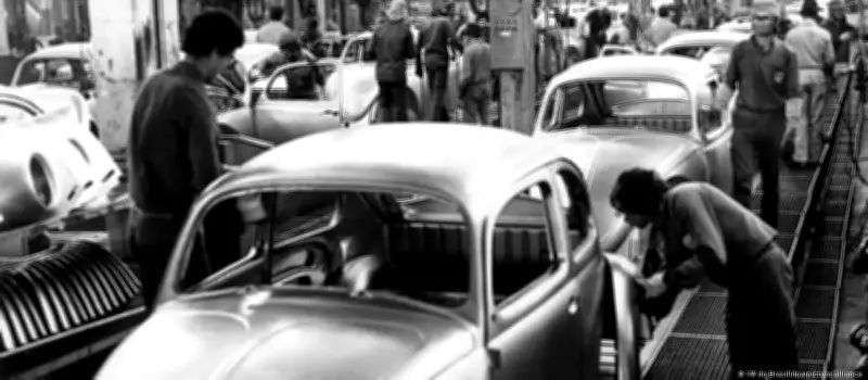 Governo Lula envia projeto para reduzir jornada de trabalho para 40 horas semanais